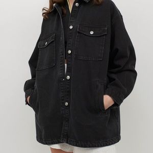 Oversized denim jacket made from recycled cotton. H&M Conscious Choice